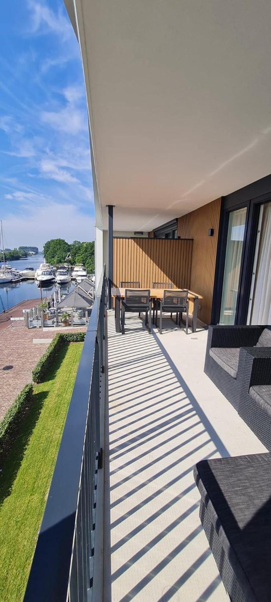 Luxe 4 Persoons Appartement In Residence Marina Kamperland 2C 외부 사진